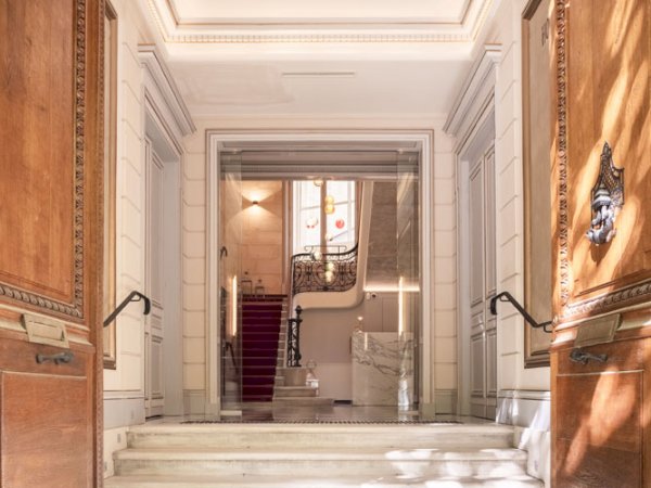 Ophorus Tours - Hotel Villa Foch (Bordeaux) - Hotel Maria Cristina (San Sebastian)