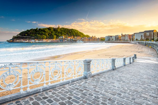 Ophorus Tours - 7-Day Private Bordeaux to San Sebastian Package - 5* Hotel
