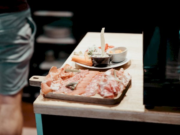 Ophorus Tours - Toulouse Wine Bar Tour