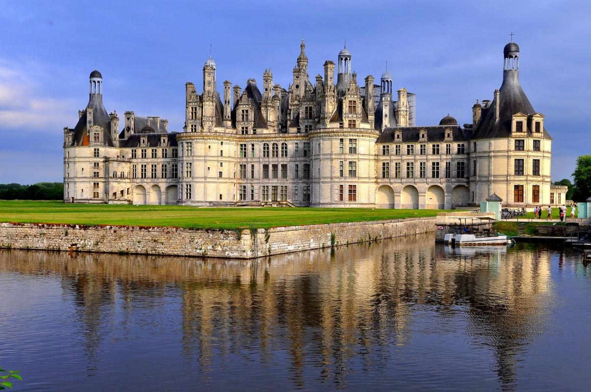 Ophorus Tours - Chenonceau & Chambord Castles: A Royal Journey Through History