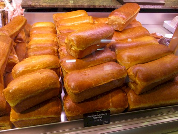 Ophorus Tours - Taste of Lyon: Shared Food Tour at Les Halles de Lyon Paul Bocuse