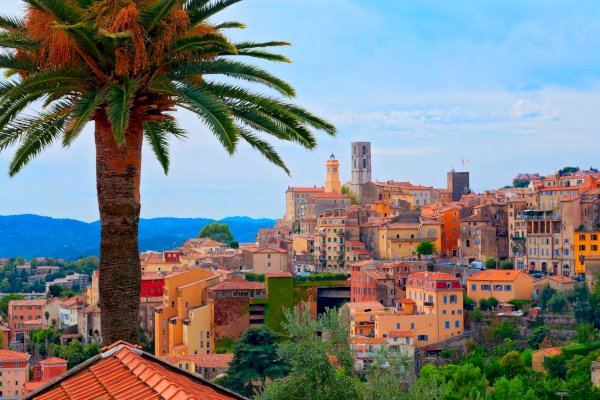 Ophorus Tours - Explore Grasse, Gourdon & St Paul de Vence: Private Tour from Cannes