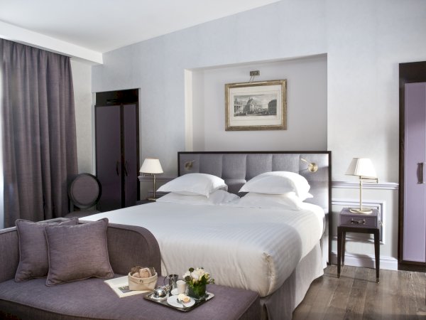 Ophorus Tours - Hotel de Sèze (Bordeaux) - Hotel Plaza Madeleine & Spa (Sarlat) - or similar