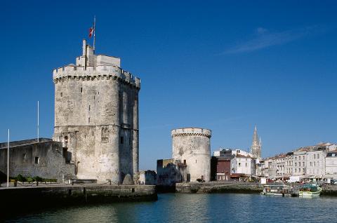 Ophorus Tours - La Rochelle Cruise Excursion to Chateau de la Roche Courbon