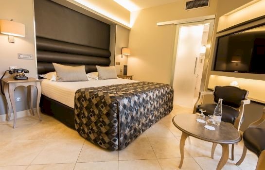 Ophorus Tours - Hotel Plaza Madeleine & Spa (or similar)