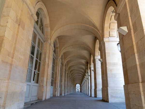 Ophorus Tours - From Pauillac Cruise Port to Visit Bordeaux Private Shore Excursion