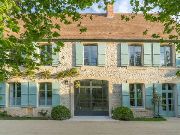 Ophorus Tours - Paris Helicopter Tour including drink at Le Domaine de Primard