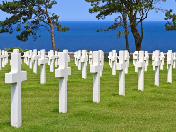 Ophorus Tours - Helicopter Tour from Paris to Normandy D-Day landing beaches