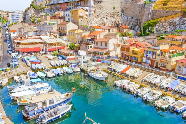 Ophorus Tours - Avignon Private Transfer to Marseille